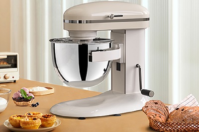 The Rising Demand for Commercial Stand Mixers Amidst a Booming Baking Industry